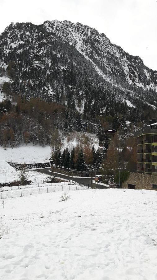 Comfortable Studio With Mountain View In Arinsal 40 M² + Ski Storage Exterior photo