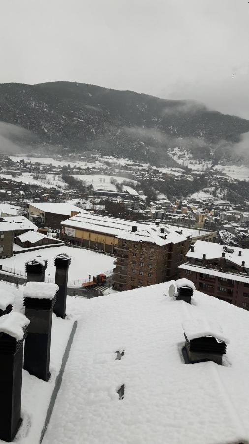 Comfortable Studio With Mountain View In Arinsal 40 M² + Ski Storage Exterior photo