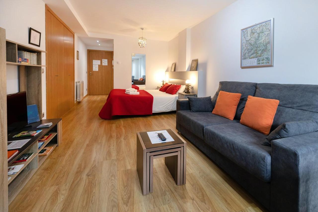Comfortable Studio With Mountain View In Arinsal 40 M² + Ski Storage Exterior photo